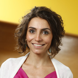 Professora Tathiane Piscitelli